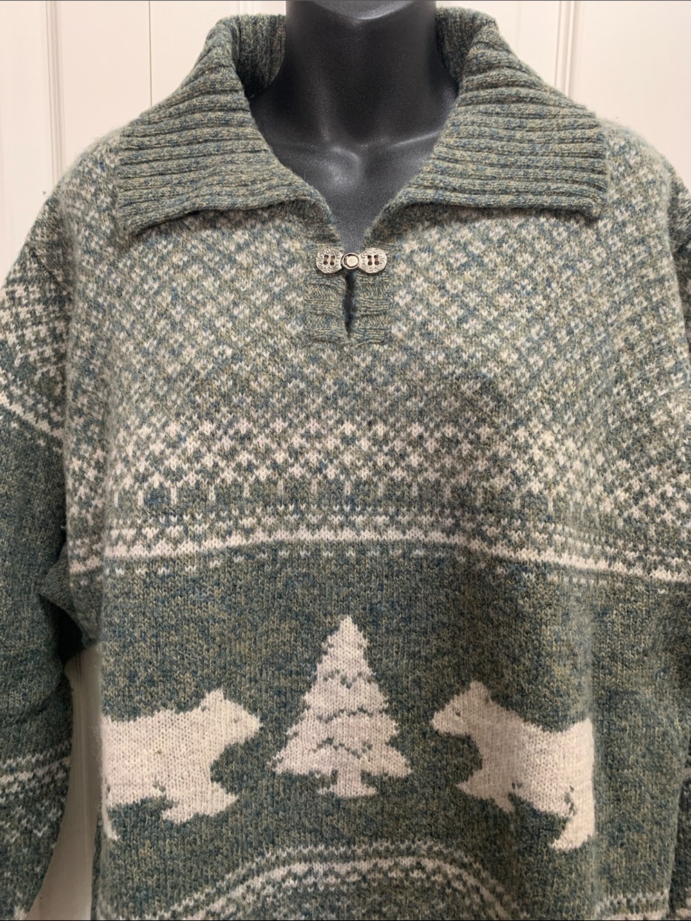 Grey Green Bear Tree 💯 Shetland Wool Vintage Pullover Sweater